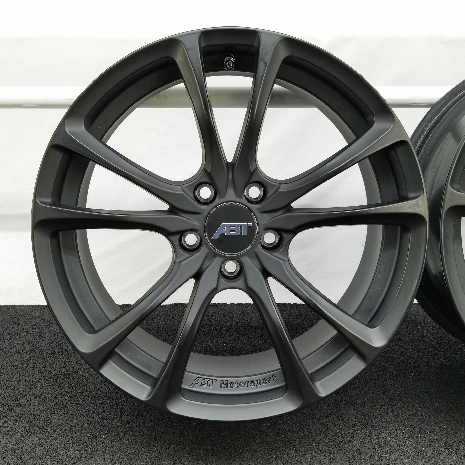 18 Zoll ABT Sportsline ER-C18 Matt black Alufelgen – Bild 3
